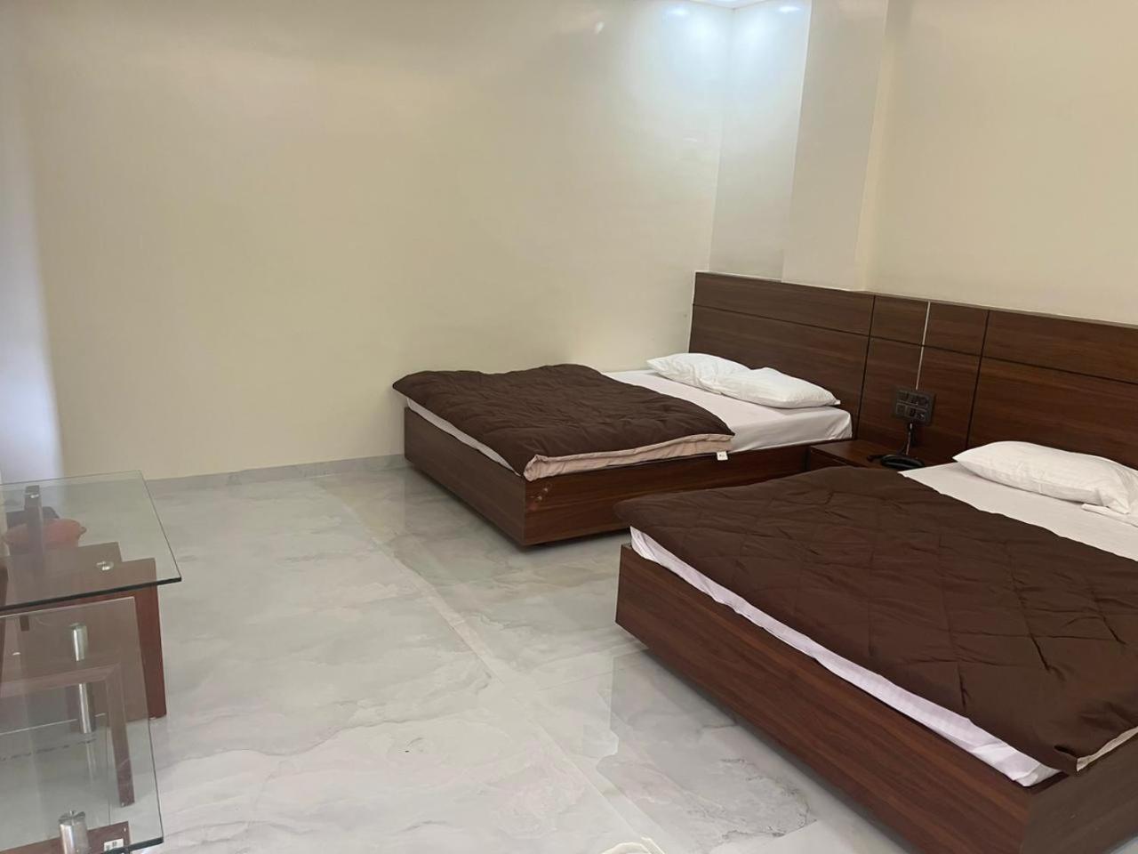 Hotel Sai Sandesh Shirdi Luaran gambar