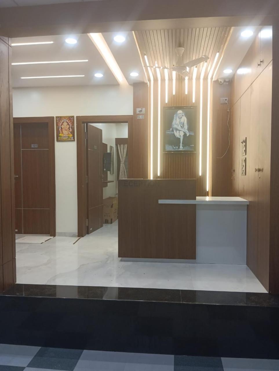 Hotel Sai Sandesh Shirdi Luaran gambar