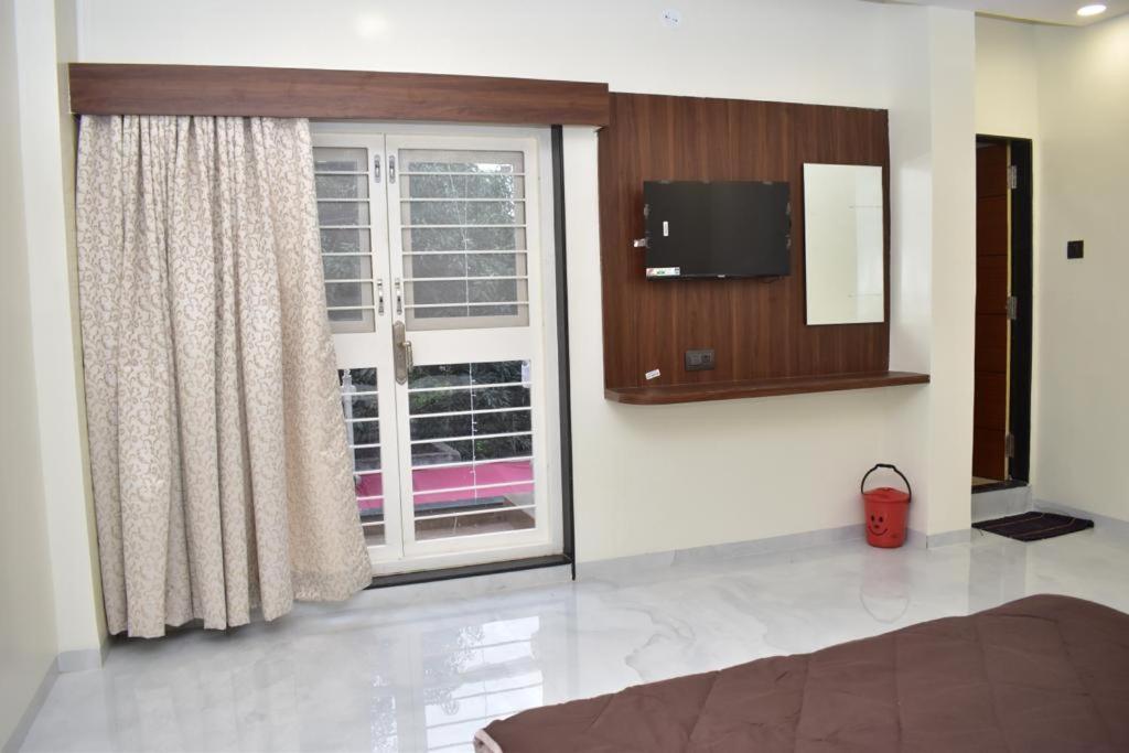 Hotel Sai Sandesh Shirdi Luaran gambar